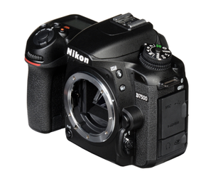 Nikon D7500 body UK