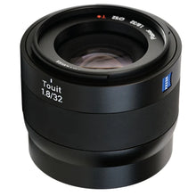 Load image into Gallery viewer, Zeiss Touit 32mm F/1.8 (Sony E)